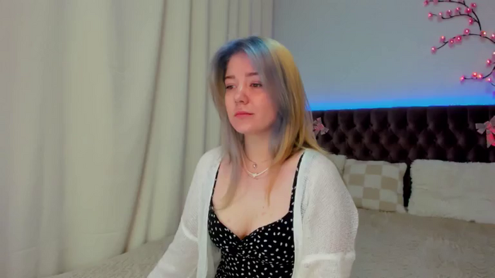 EllaMyerss