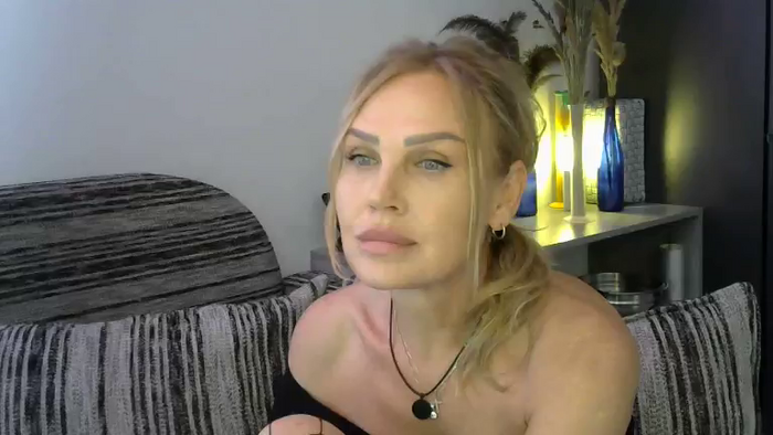 Evie_Paige