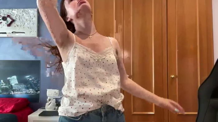 GloriaM