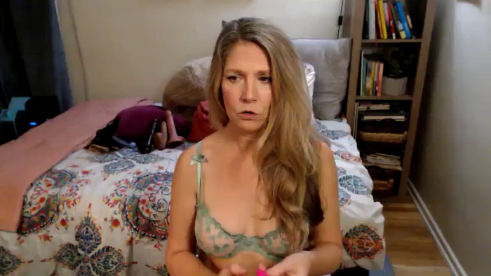 SweetCougarCandy