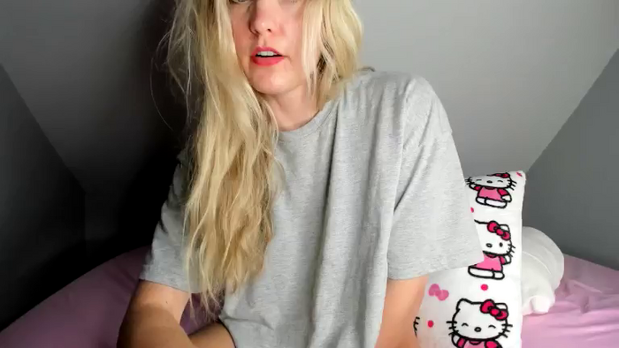XxAlliGirlNextDoor