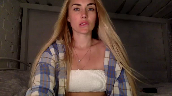 Tina_a
