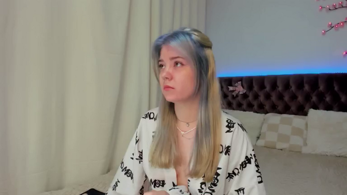 EllaMyerss