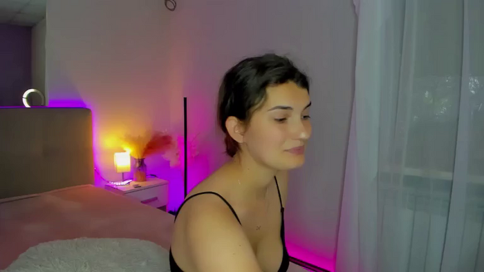 LauraLeee