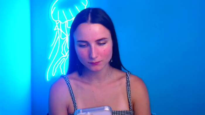 Scarlett_Wonder