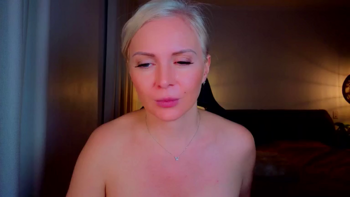 MsLindsayDevis