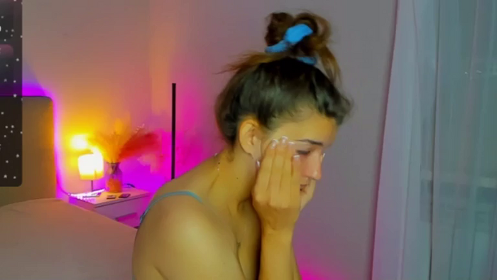 LauraLeee