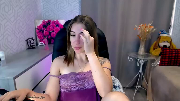 MeganNaughtyy