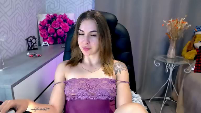 MeganNaughtyy