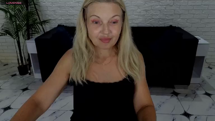 YrhotAbbyX