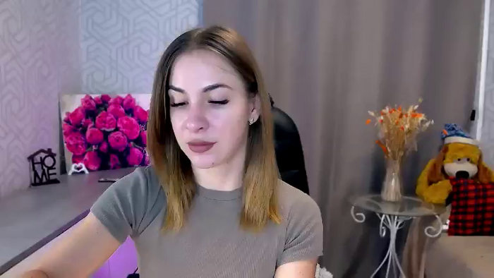 MeganNaughtyy