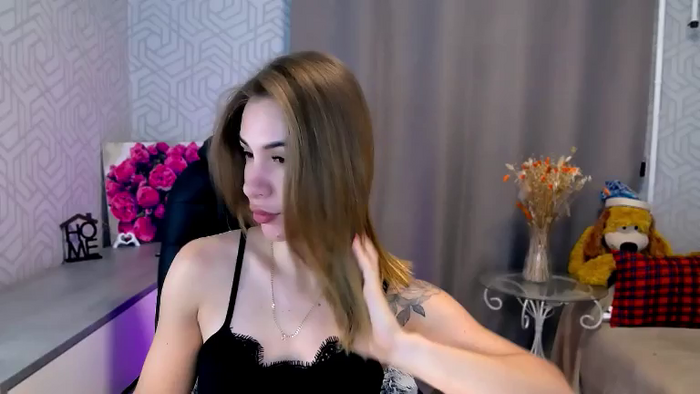 MeganNaughtyy