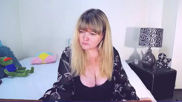 BlondeDesires