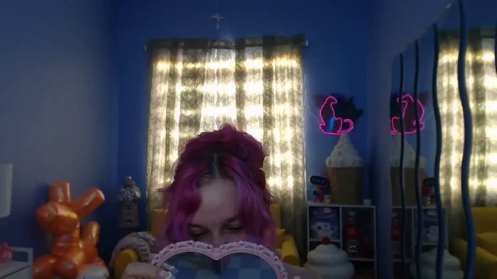 Angelina_Glass