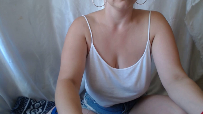 BettyGirlKiss