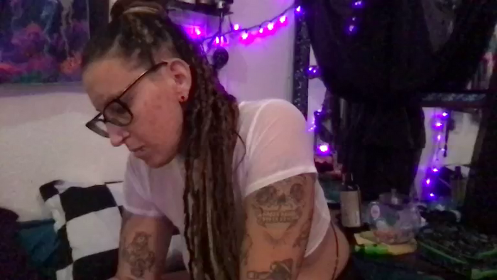 FeralLux33x
