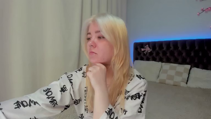 EllaMyerss