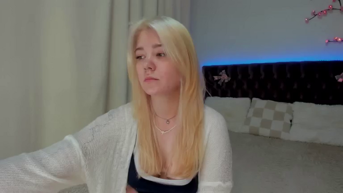 EllaMyerss