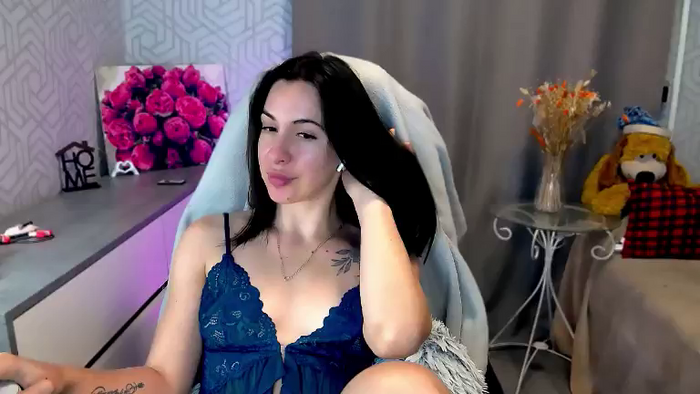MeganNaughtyy