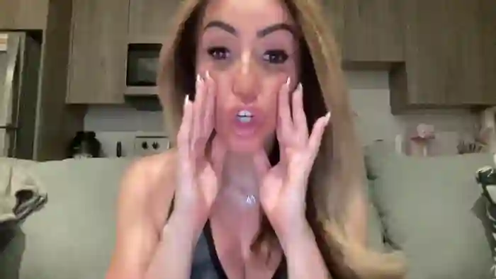 2025/07/26/streamate-princessalanab-02-31-20
