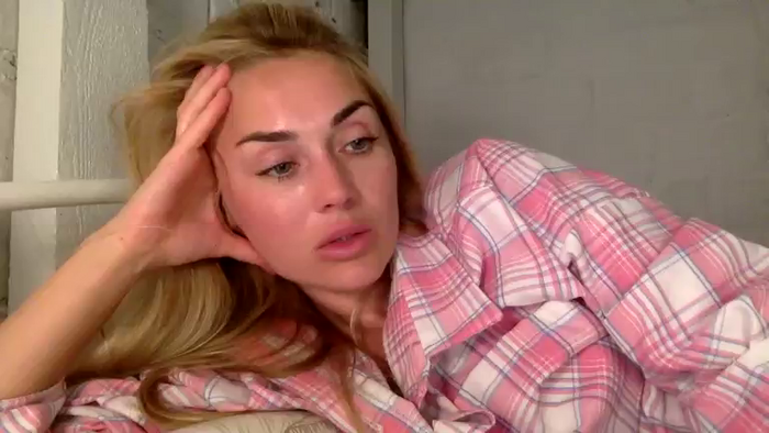 Tina_a