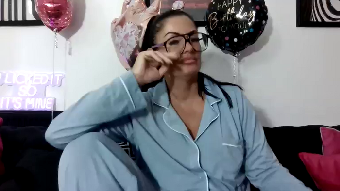 BellaVixen23