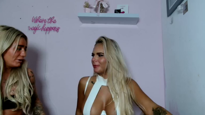 LolaMae21