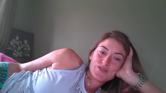 Luna_Valentina_UK