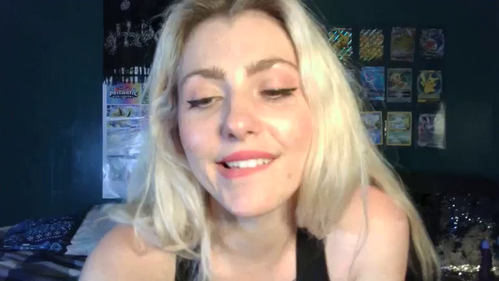 AlexMarieXOXO