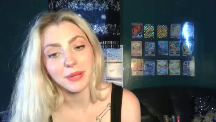 AlexMarieXOXO
