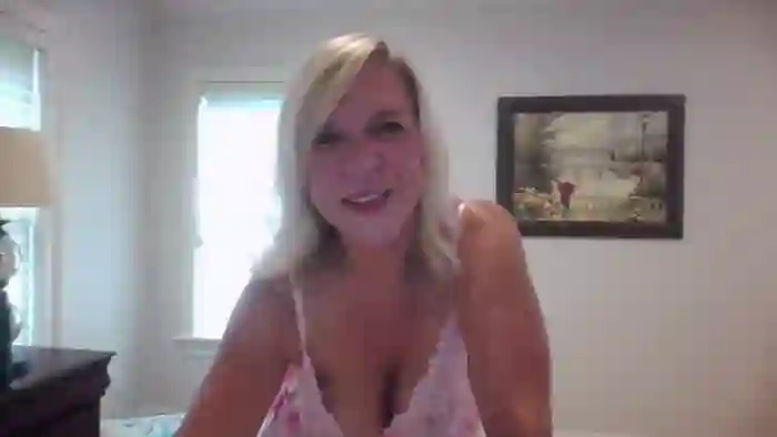2025/07/28/streamate-carrie139-19-36-14