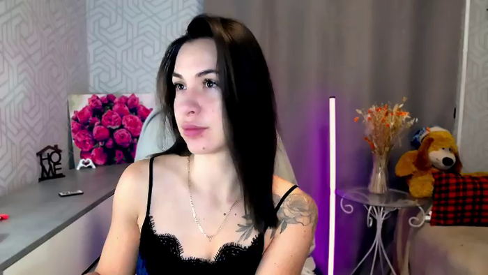 MeganNaughtyy