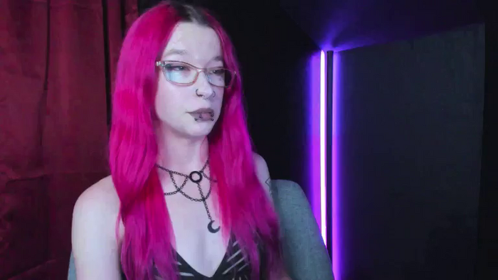 NikkiVill
