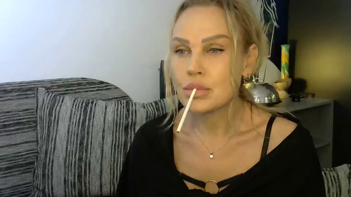 Evie_Paige