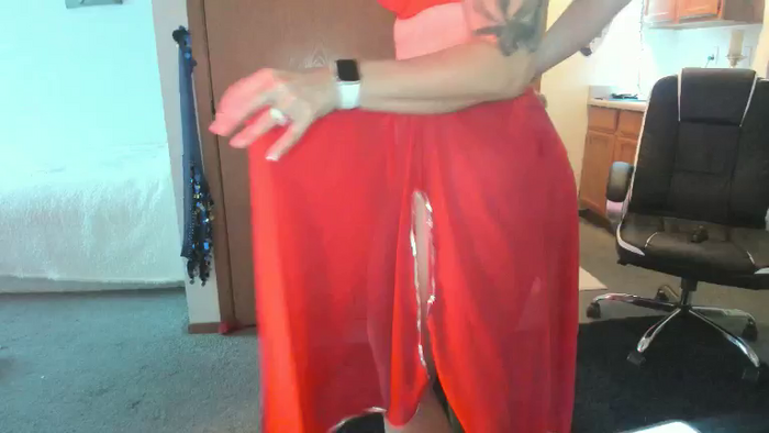 Hottyhousewife18