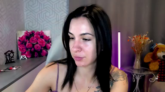 MeganNaughtyy