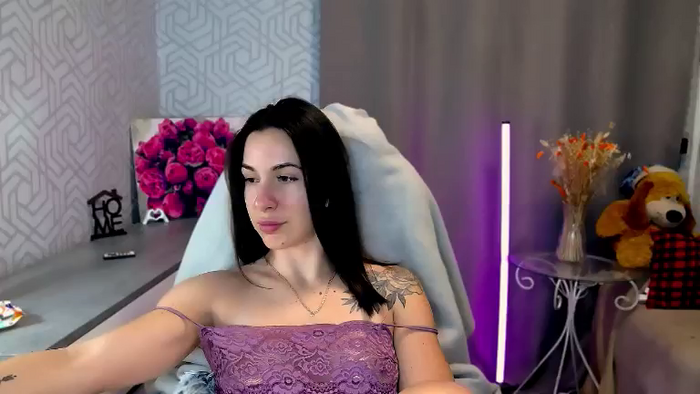 MeganNaughtyy