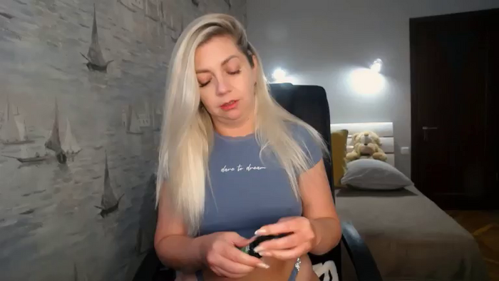 Nichole_Hill