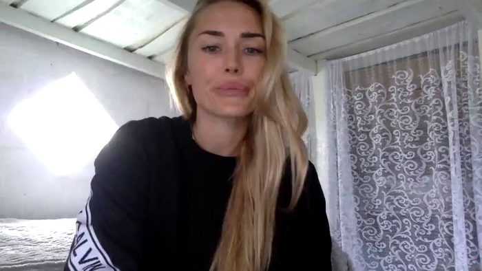 Tina_a