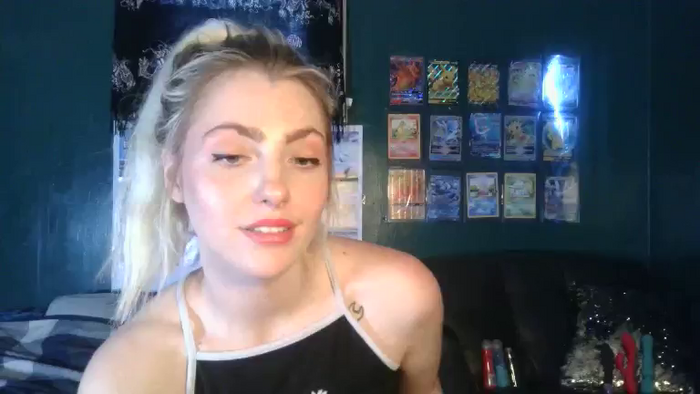 AlexMarieXOXO