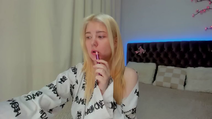 EllaMyerss