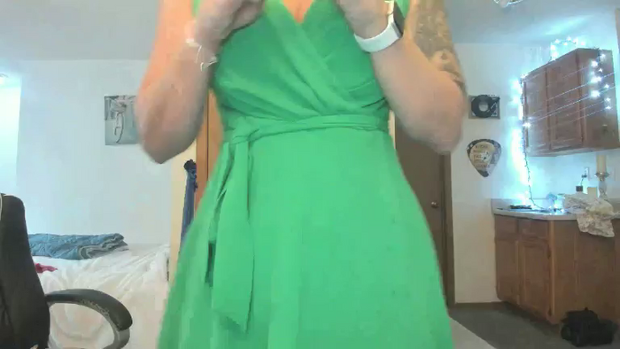 Hottyhousewife18