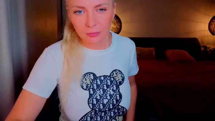 MsLindsayDevis