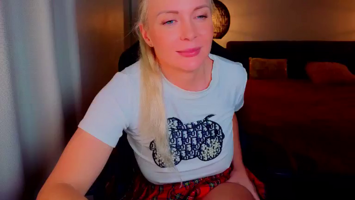 MsLindsayDevis