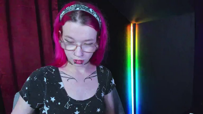 NikkiVill