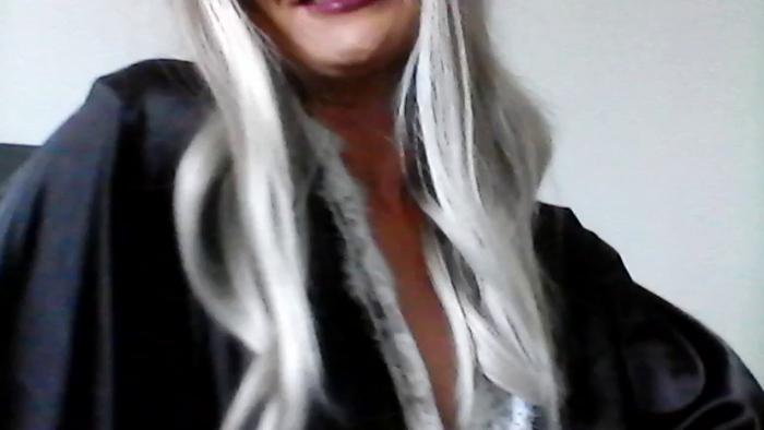 REBECKA_HOT