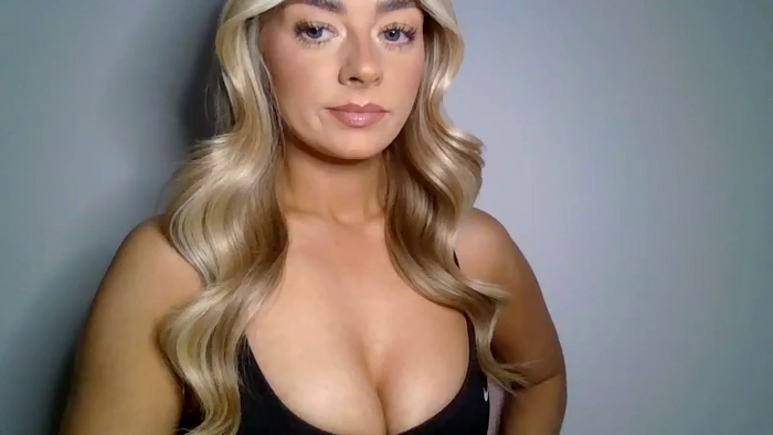 X_Zoey_UK