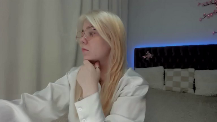 EllaMyerss