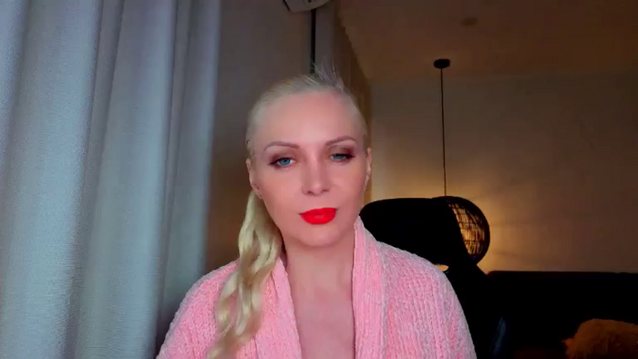 MsLindsayDevis