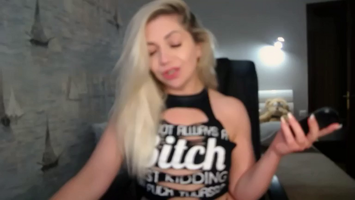 Nichole_Hill